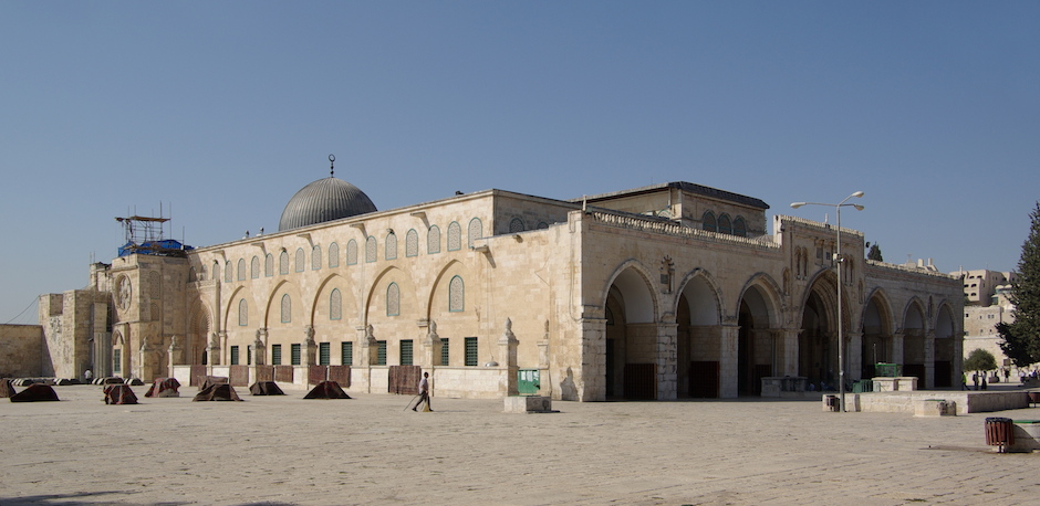 Jerusalem_Al-Aqsa_Mosque_BW_2010-09-21_06-38-12
