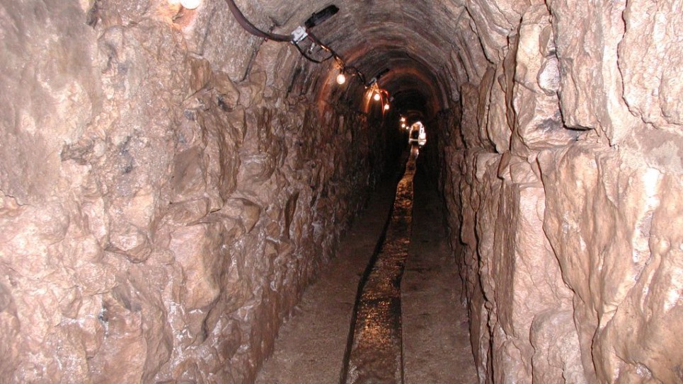 [El túnel Ein Tzuba (Crédito de la foto: Shmuel Bar-Am)]