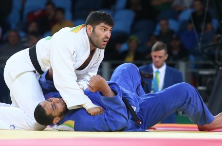 Israeli Ori Sasson defeating Egyptian Islam El Shehaby (Photo: Oren Aharoni) (Photo: Oren Aharoni)