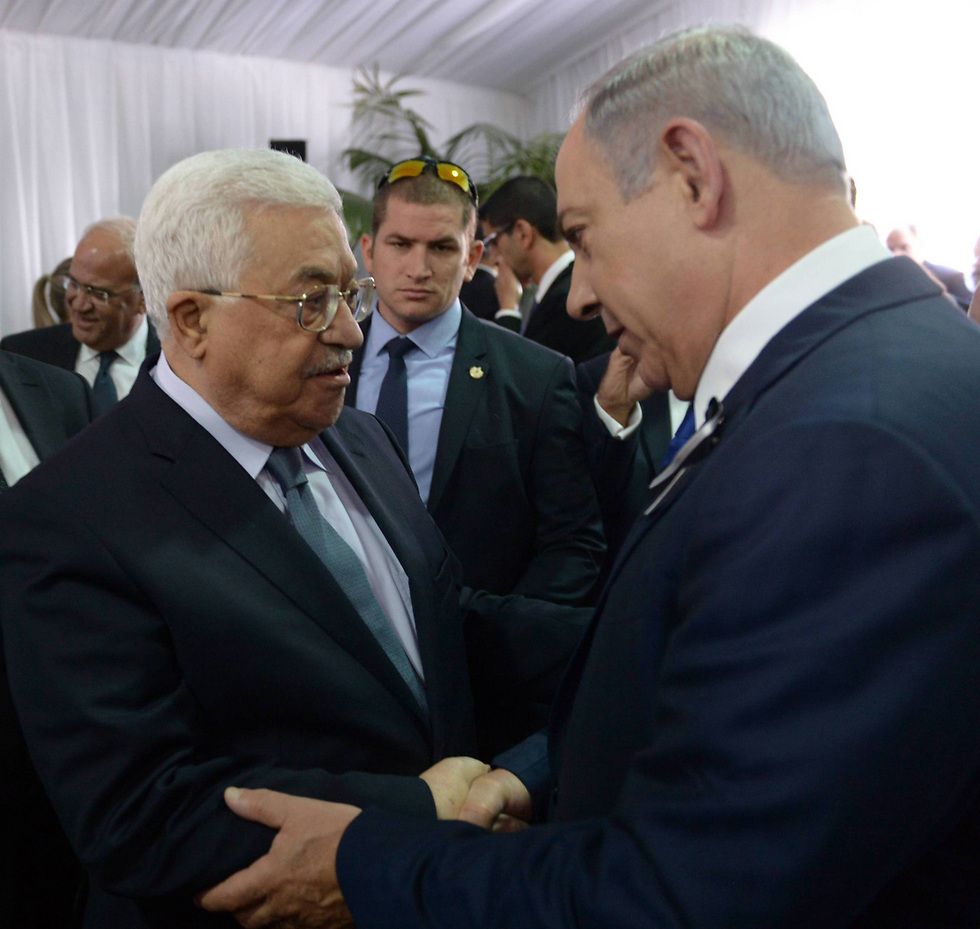 Prime Minister Benjamin Netanyahu and Palestinian President Mahmoud Abbas. Less pressure from the US (Photo: Amos Ben Gershom, GPO)