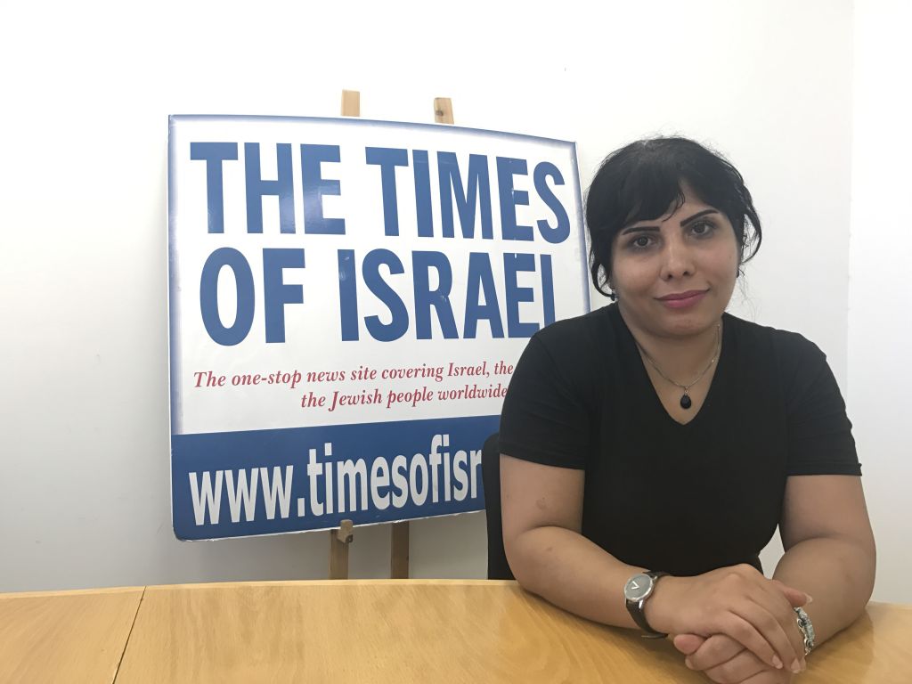 Iranian-born journalist Neda Amin at the The Times of Israel's Jerusalem office, August 10, 2017 (Tamar Pileggi/TOI)