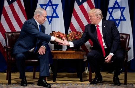 El primer ministro israelí, Benjamin Netanyahu, junto al presidente Donald Trump (AFP)