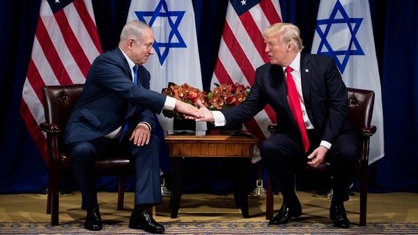 El primer ministro israelí, Benjamin Netanyahu, junto al presidente Donald Trump (AFP)