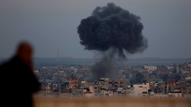 Gaza bajo ataque israelí (Foto: AP)
